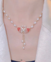 Collar con colgante de perla de cisne con sobredorado de cobre morado claro de moda